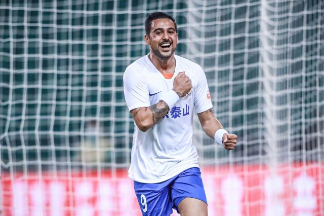 【中超】莱昂纳多头球郭田雨建功 重庆0比2不敌山东